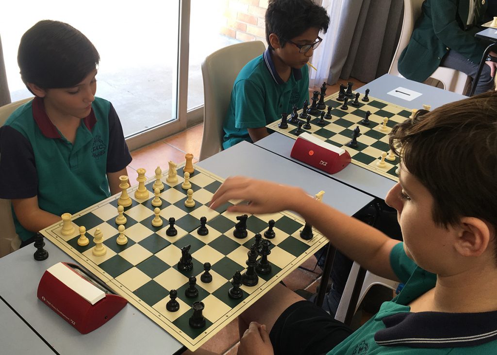 Chess primary players